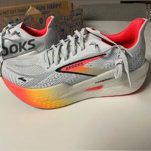 Brooks Hyperion max 2, never been worn
